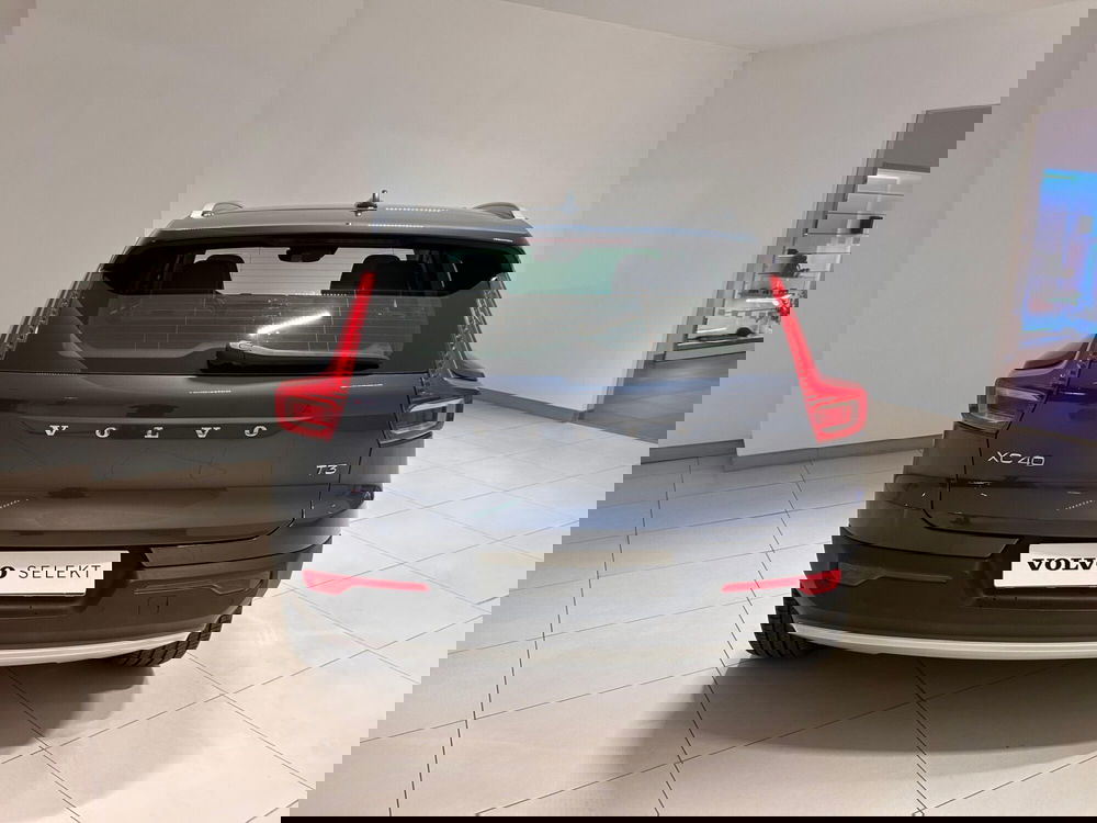 Volvo XC40 usata a Napoli (7)