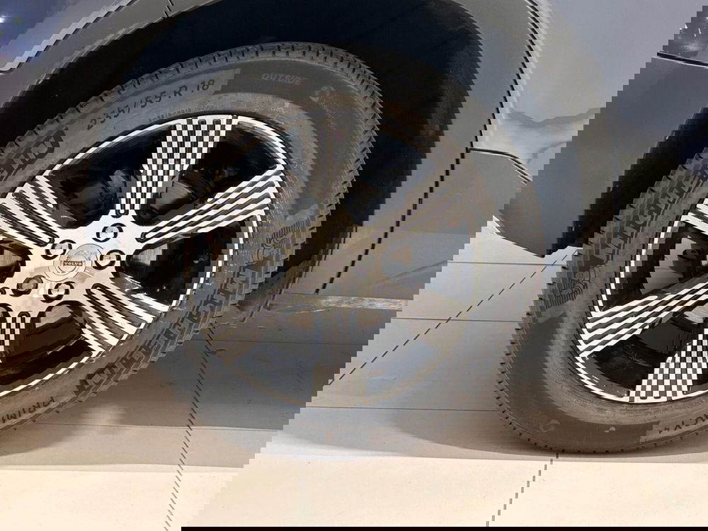 Volvo XC40 usata a Napoli (9)