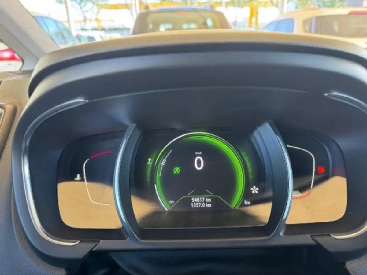 Renault Scenic E-Tech Electric usata a Massa-Carrara (7)