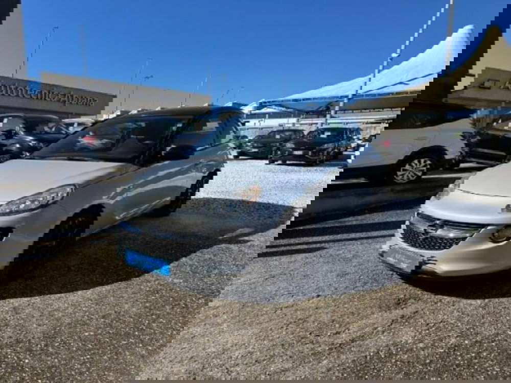 Opel Adam usata a Massa-Carrara