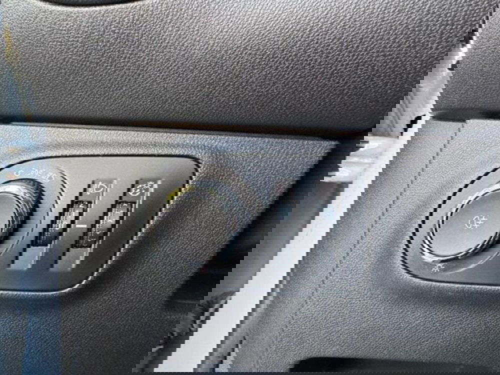 Opel Adam usata a Massa-Carrara (12)