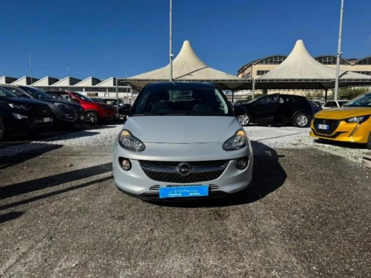 Opel Adam usata a Massa-Carrara (3)