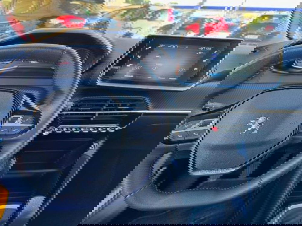 Peugeot 208 usata a Massa-Carrara (9)