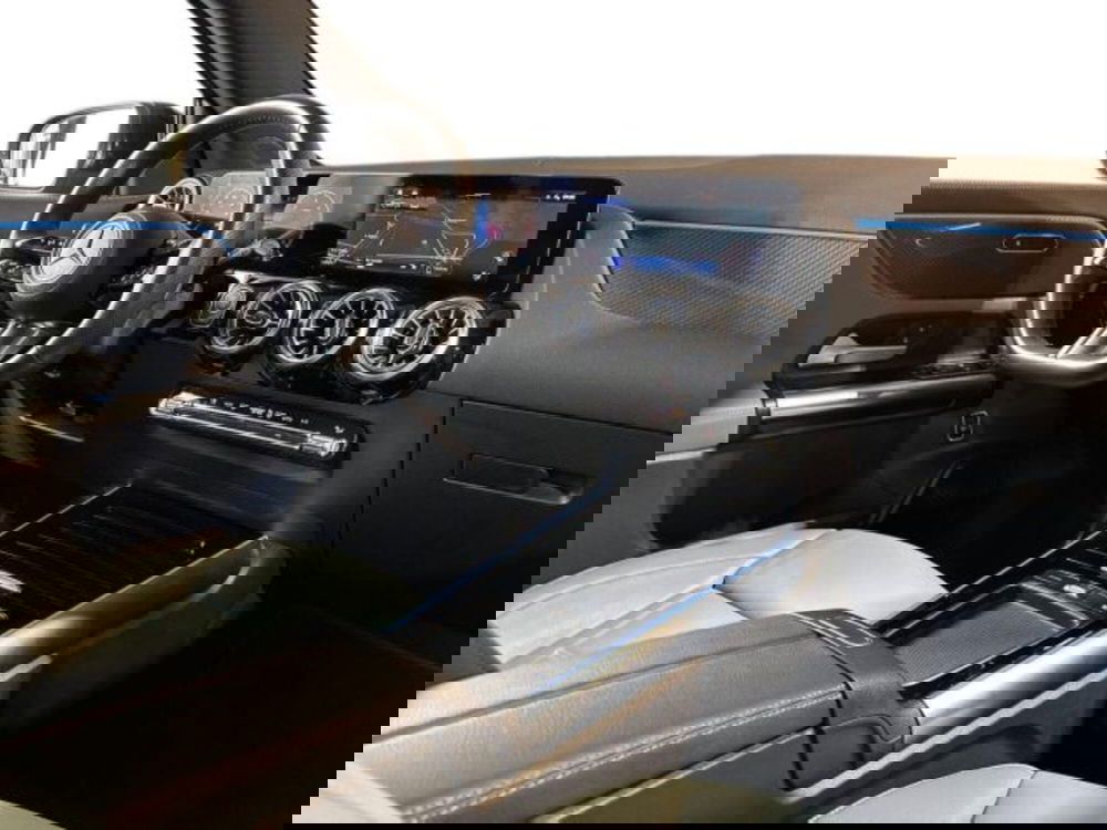 Mercedes-Benz GLA SUV usata a Bologna (15)