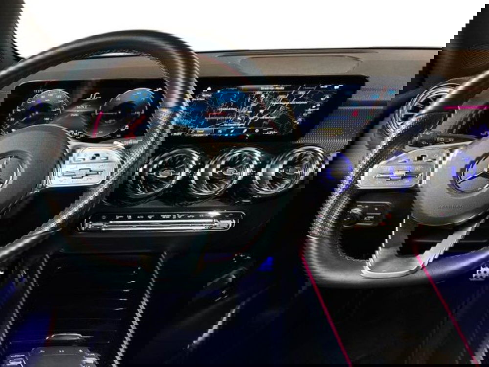 Mercedes-Benz EQB usata a Bologna (11)