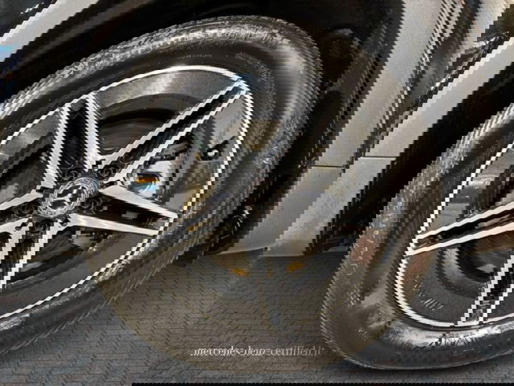 Mercedes-Benz EQB usata a Bologna (17)