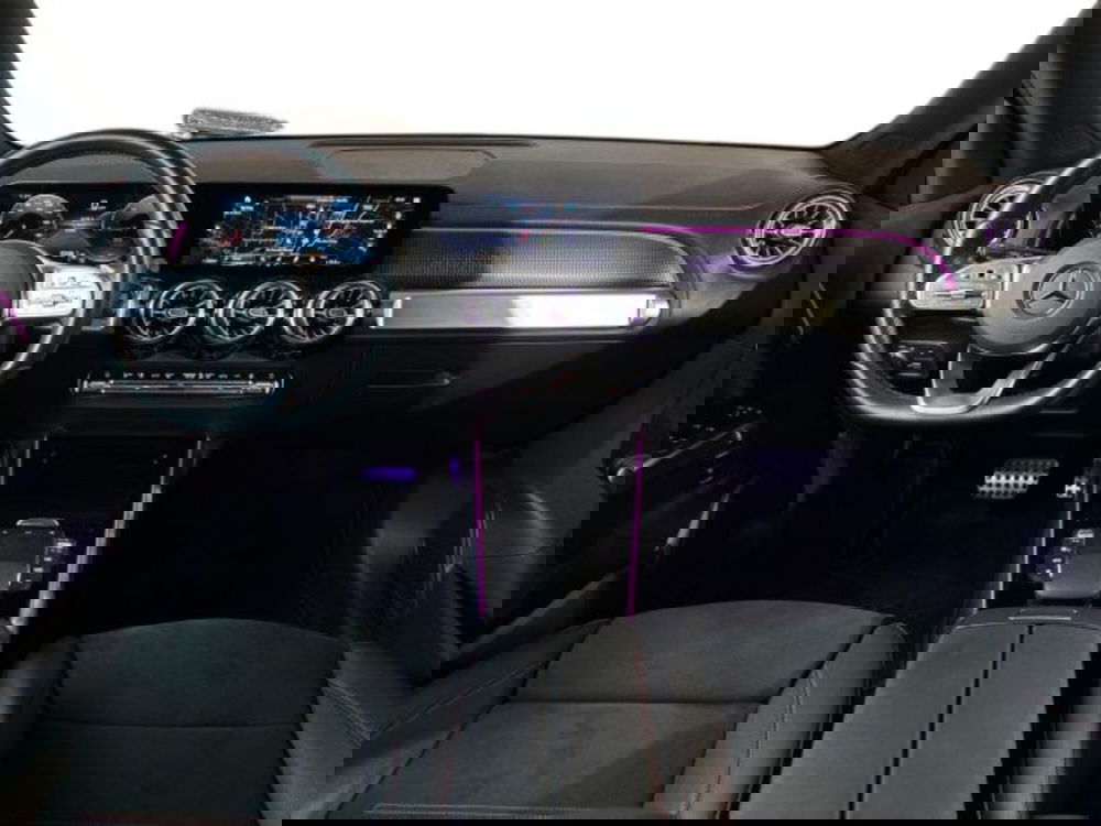 Mercedes-Benz EQB usata a Bologna (9)