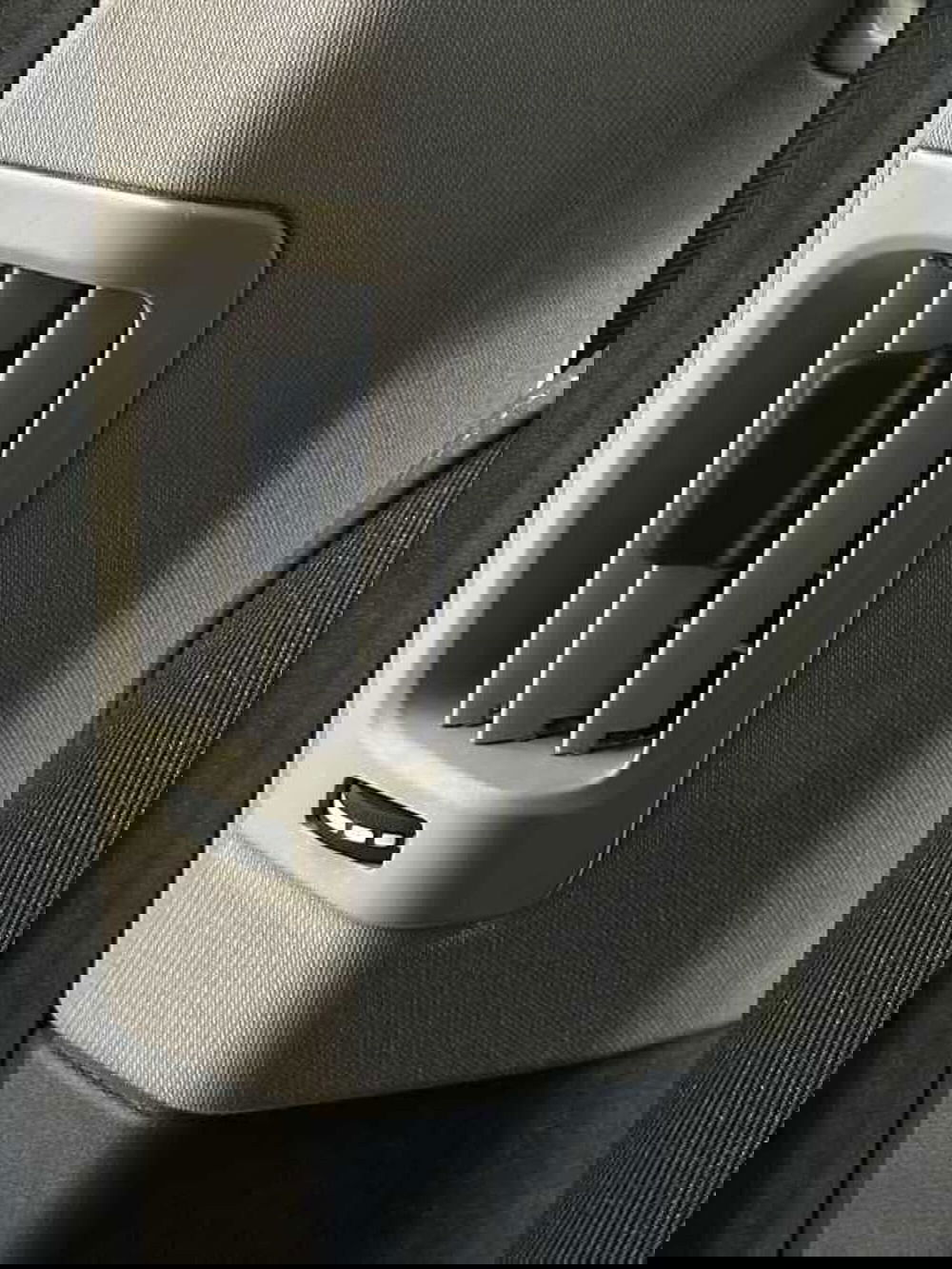 Volvo XC60 usata a Macerata (17)