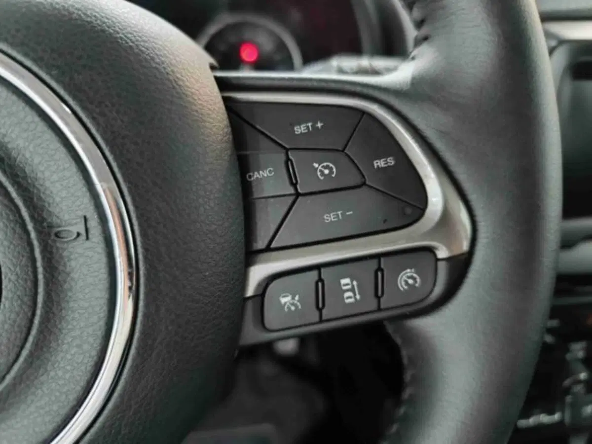 Jeep Renegade usata a Catania (19)