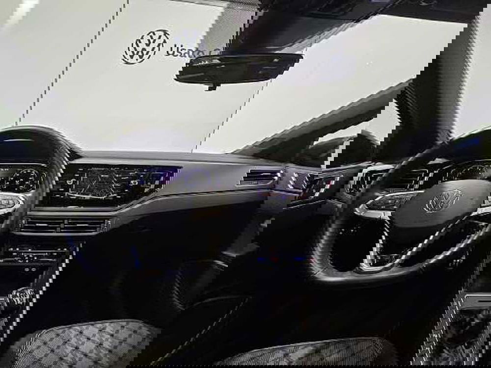 Volkswagen Taigo usata a Lecco (15)