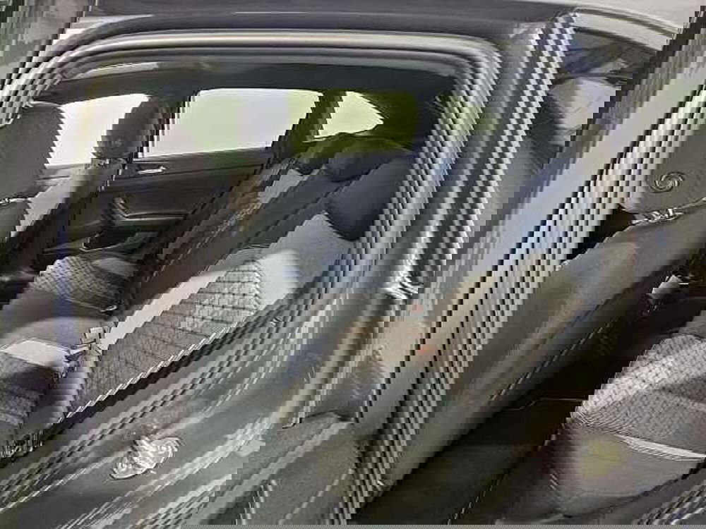 Volkswagen Taigo usata a Lecco (14)