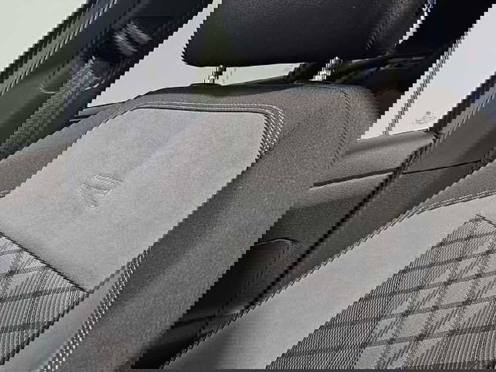 Volkswagen Taigo usata a Lecco (20)