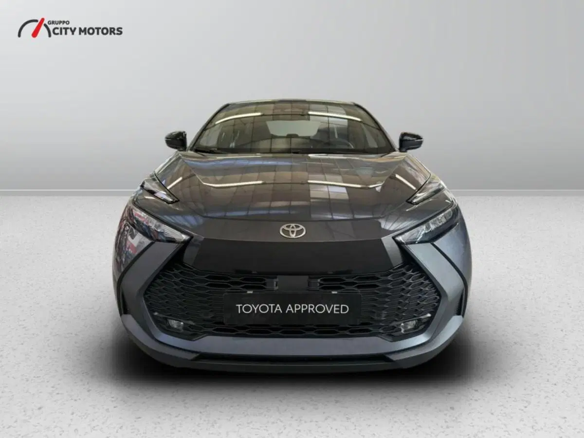 Toyota Toyota C-HR nuova a Monza e Brianza (2)