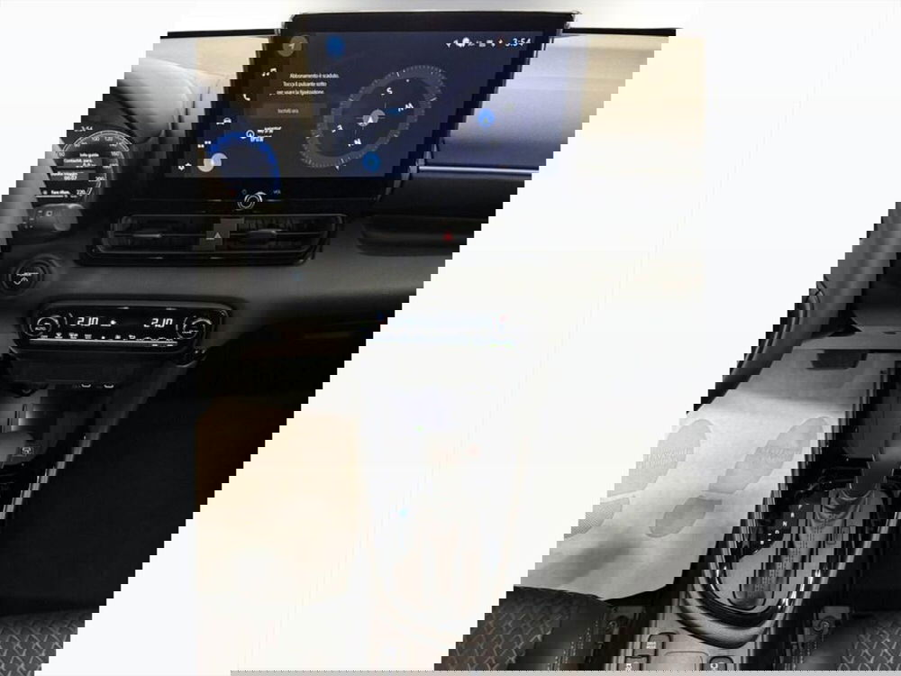 Toyota Yaris Cross nuova a Monza e Brianza (12)