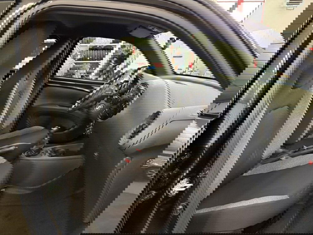 Toyota Aygo X nuova a Monza e Brianza (9)