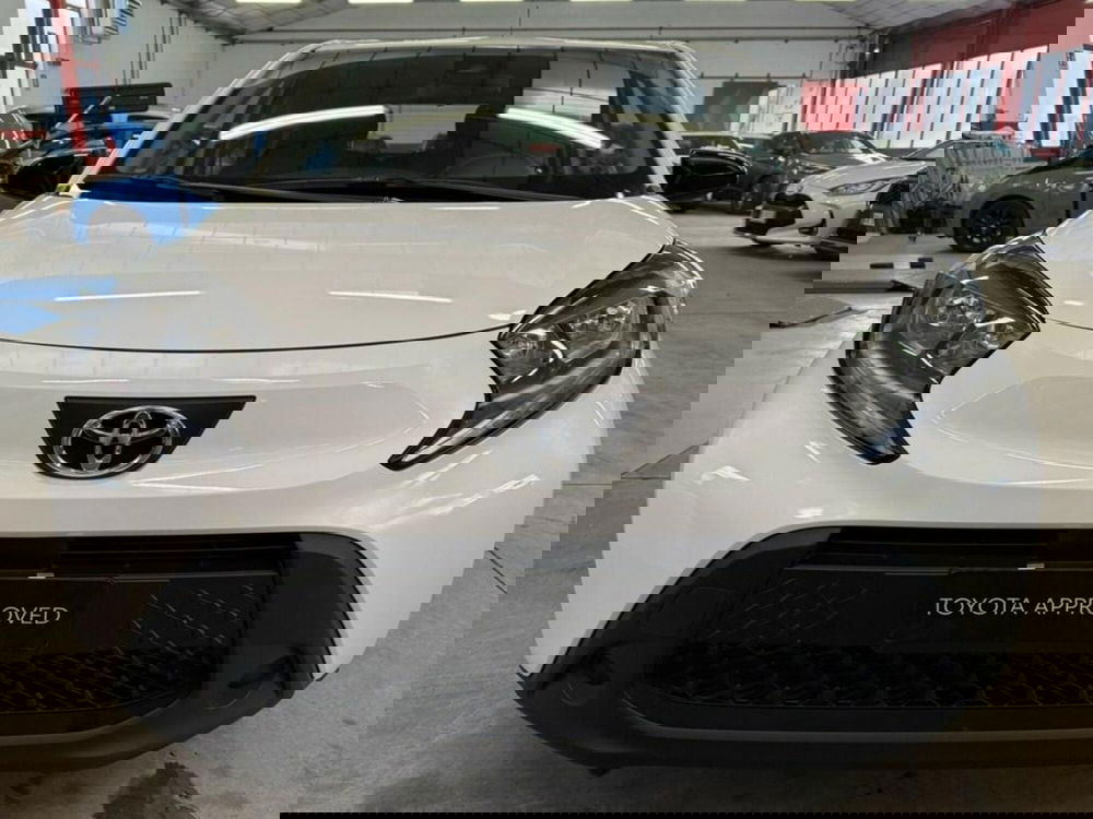 Toyota Aygo X nuova a Monza e Brianza (2)