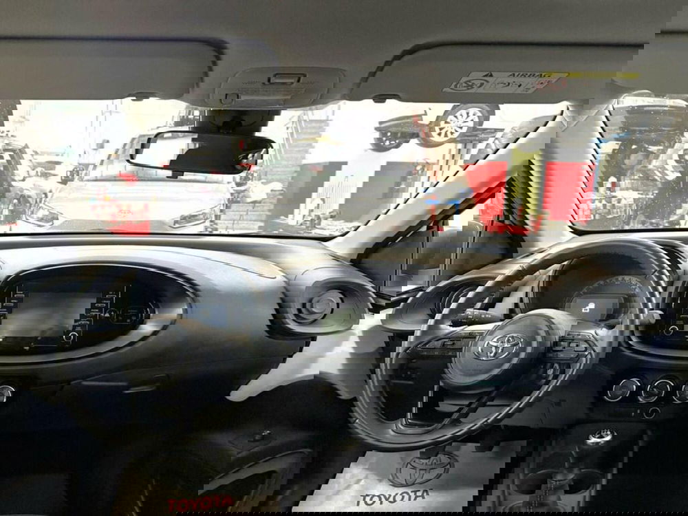 Toyota Aygo X nuova a Monza e Brianza (8)