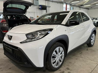 Toyota Aygo X 1.0 Active 72cv nuova a Monza