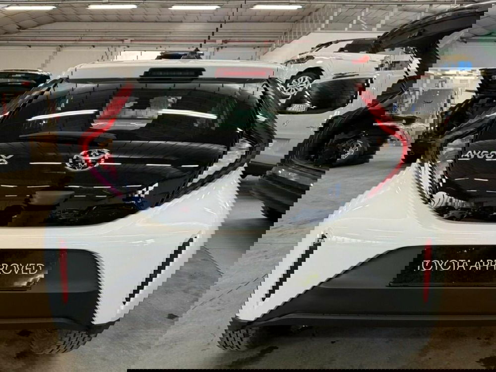 Toyota Aygo X nuova a Monza e Brianza (5)