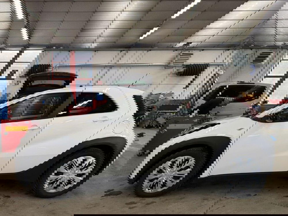 Toyota Aygo X nuova a Monza e Brianza (3)