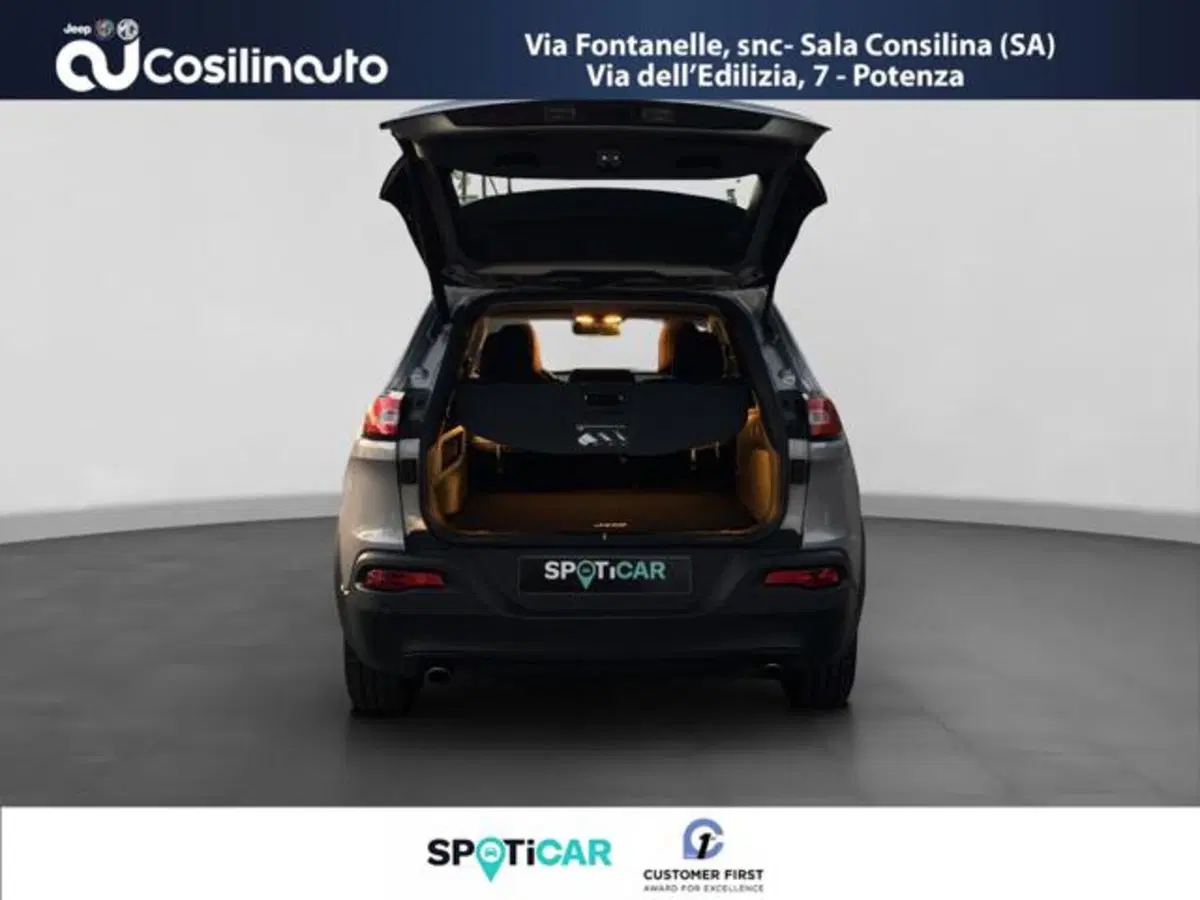 Jeep Cherokee usata a Salerno (17)