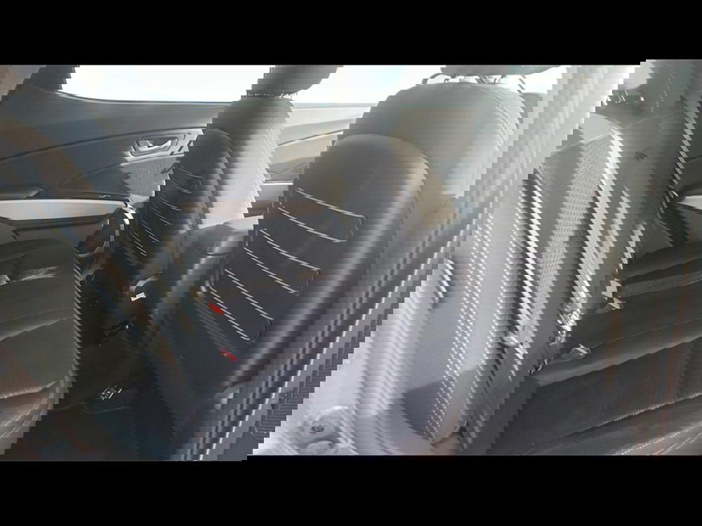 Ssangyong Tivoli usata a Varese (5)