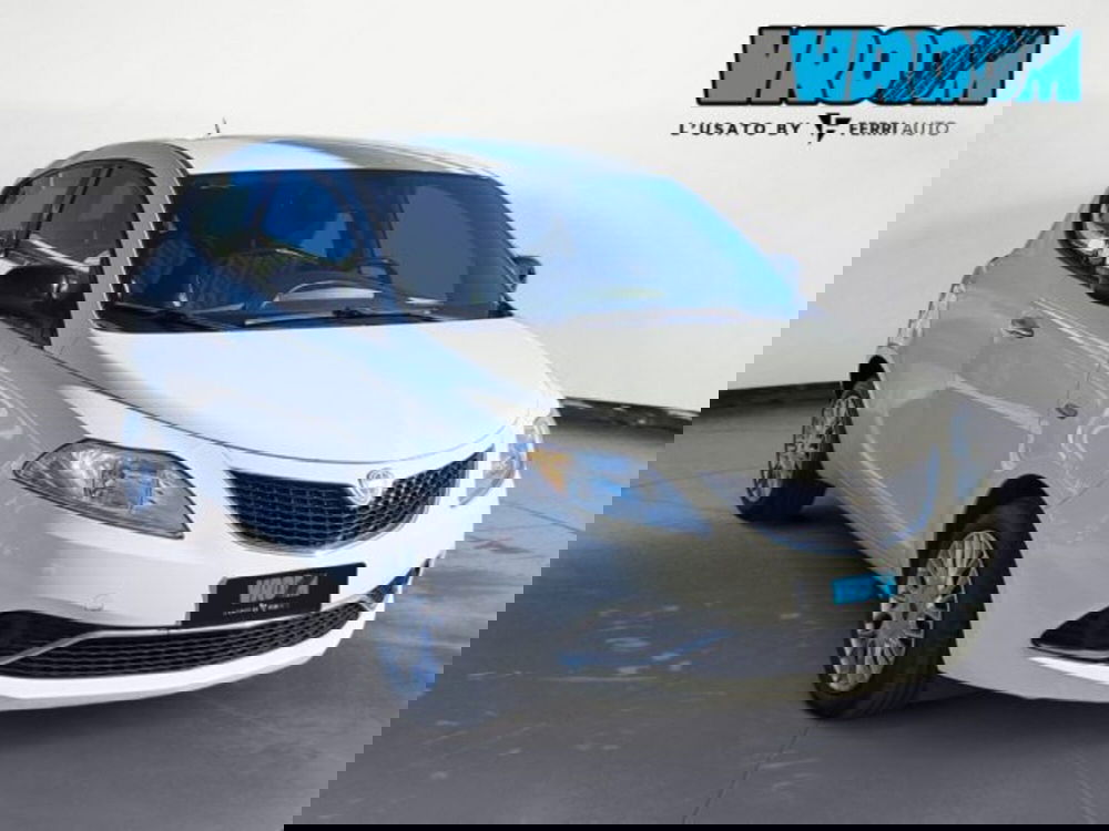 Lancia Ypsilon usata a Treviso (3)