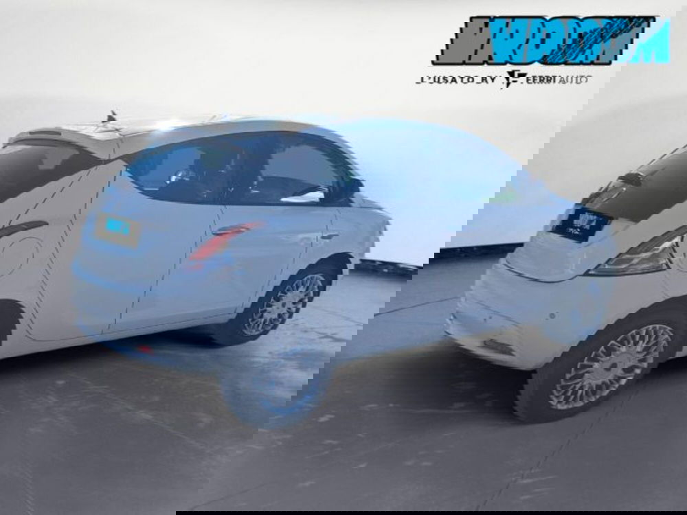 Lancia Ypsilon usata a Treviso (6)