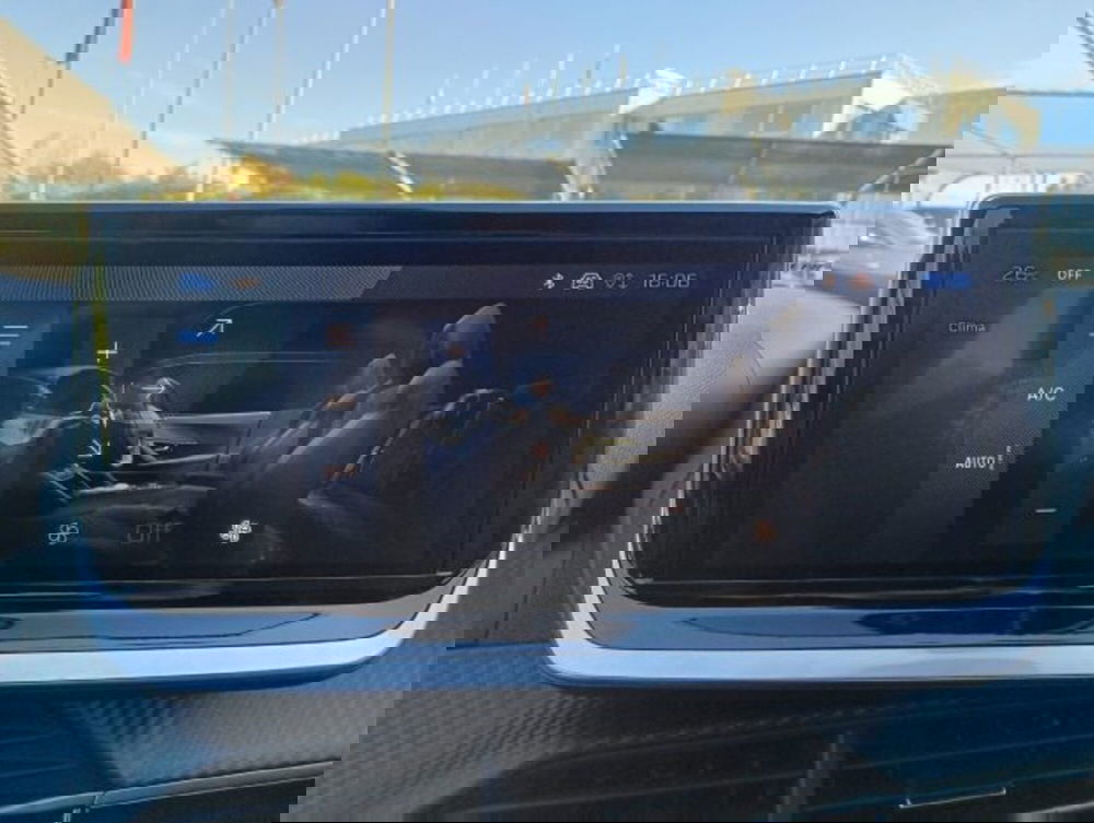 Peugeot 2008 nuova a Brescia (15)