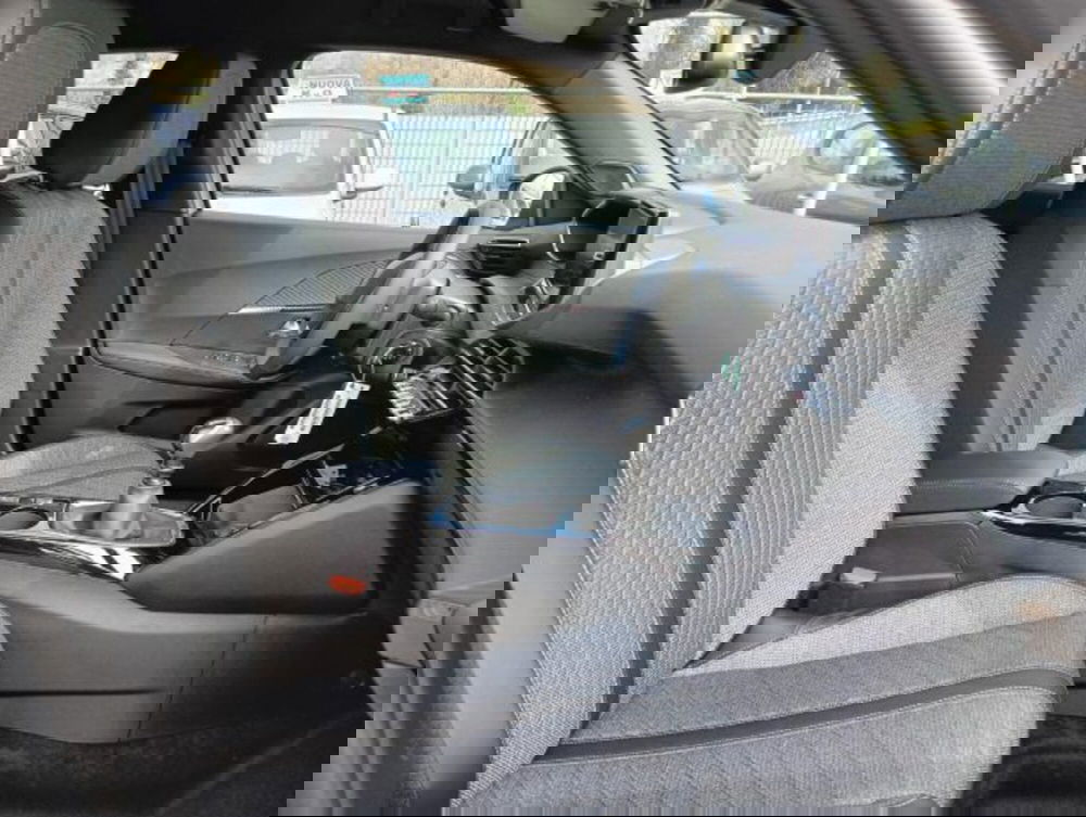 Peugeot 2008 nuova a Brescia (18)