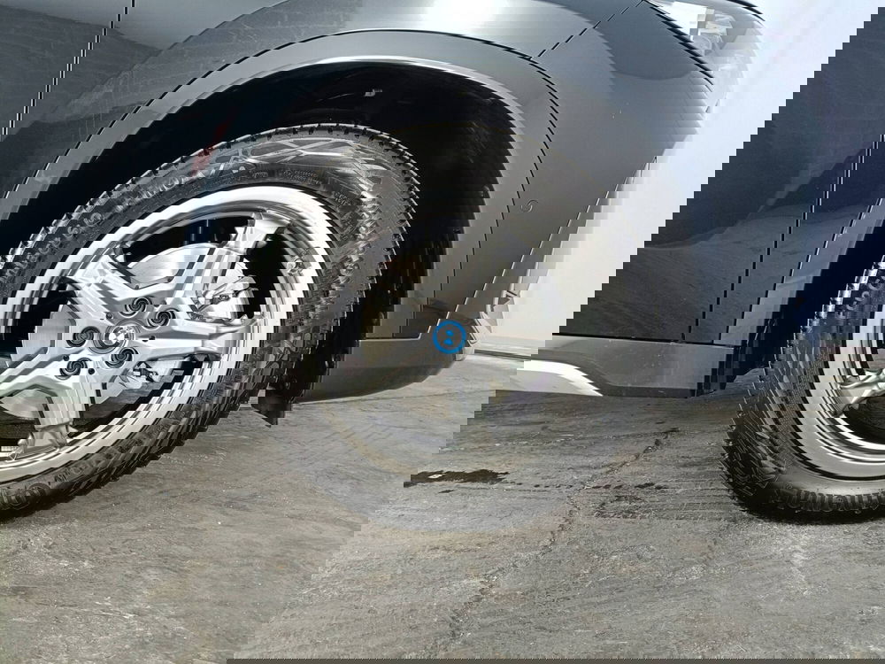 BMW iX1 usata a Ascoli Piceno (16)