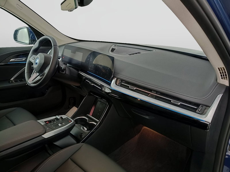 BMW iX1 usata a Ascoli Piceno (10)