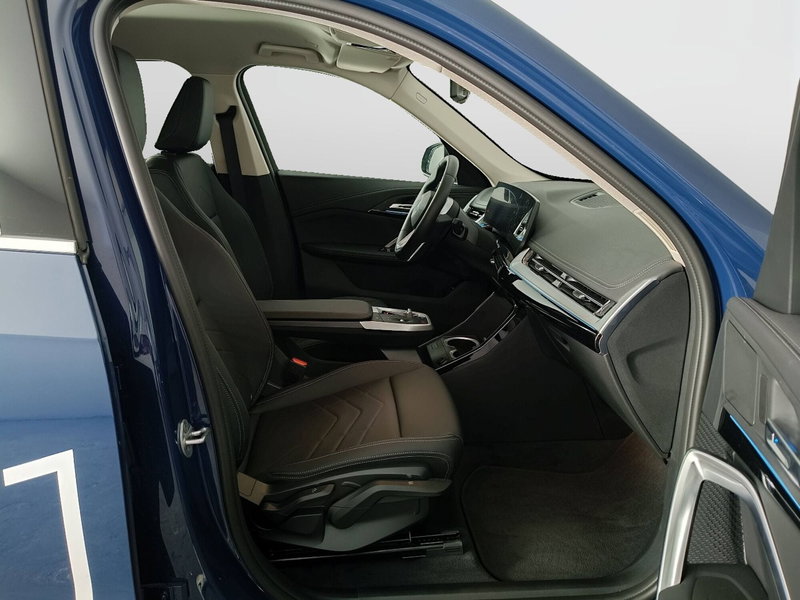 BMW iX1 usata a Ascoli Piceno (11)