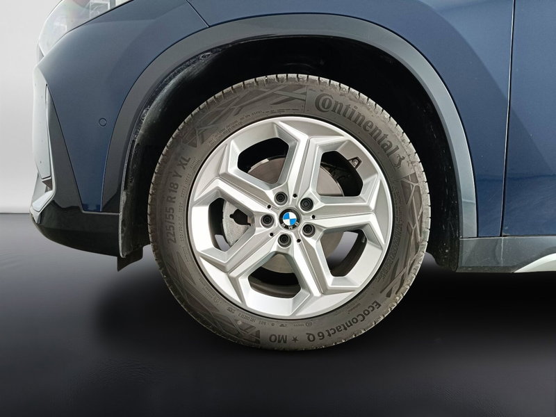 BMW iX1 usata a Ascoli Piceno (16)