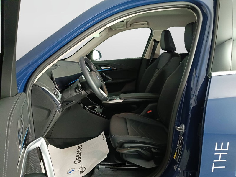 BMW iX1 usata a Ascoli Piceno (8)