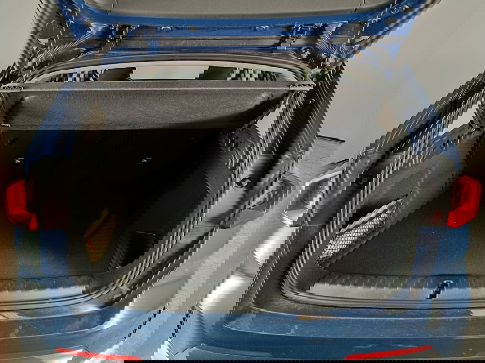 BMW iX1 usata a Ascoli Piceno (14)