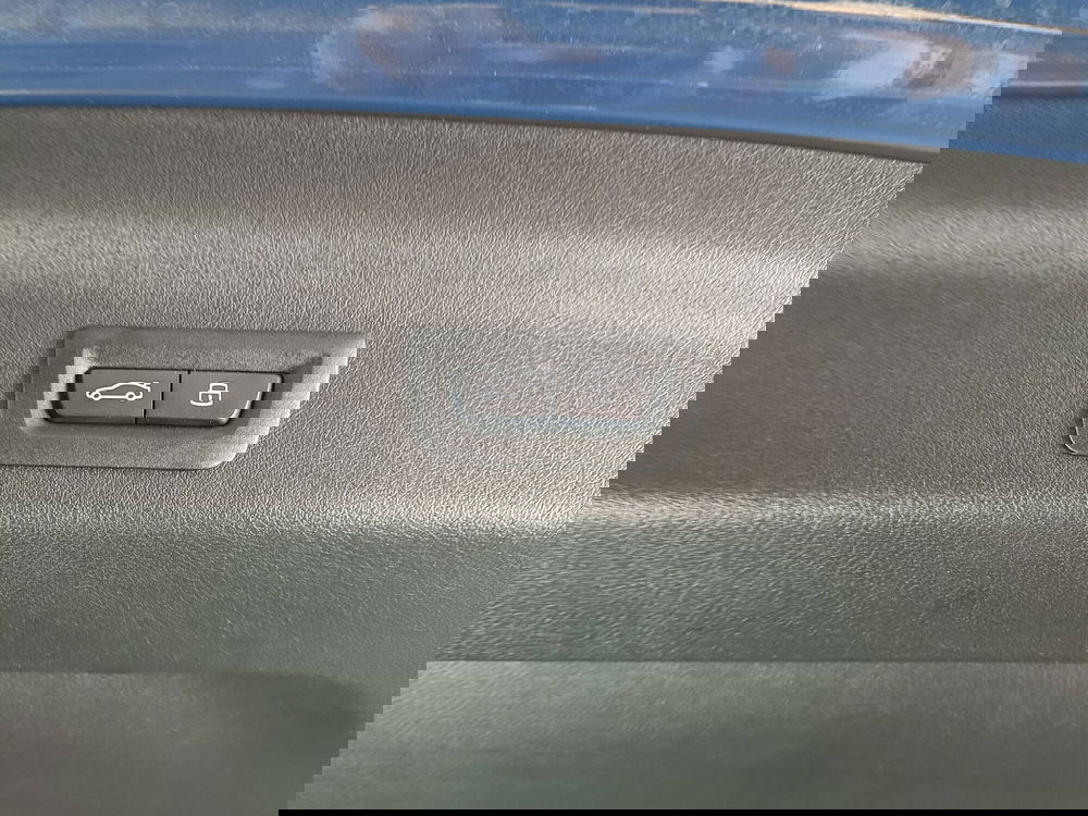 BMW iX1 usata a Ascoli Piceno (15)