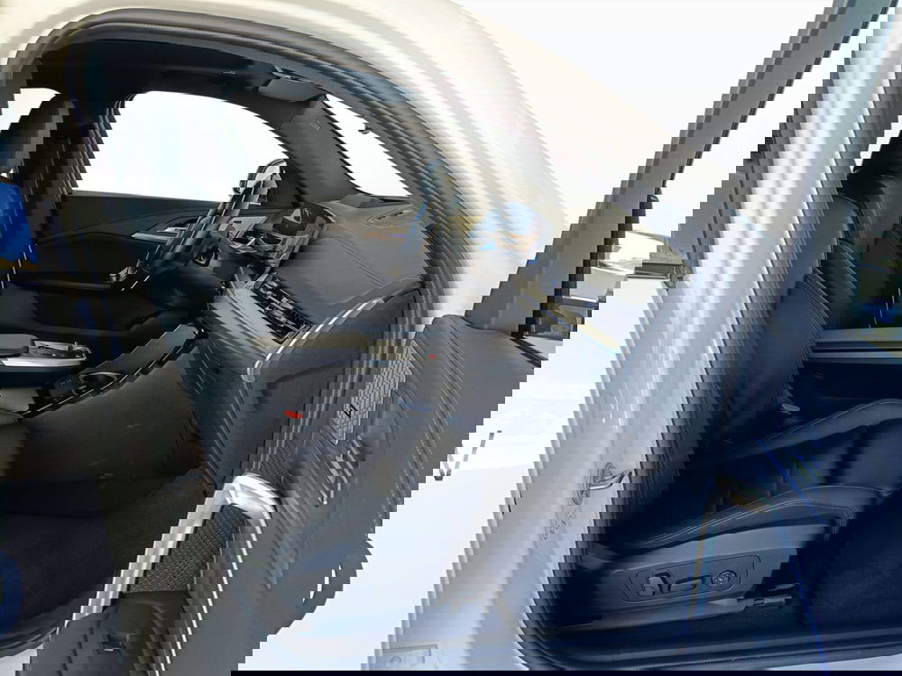 BMW iX2 usata a Ascoli Piceno (11)
