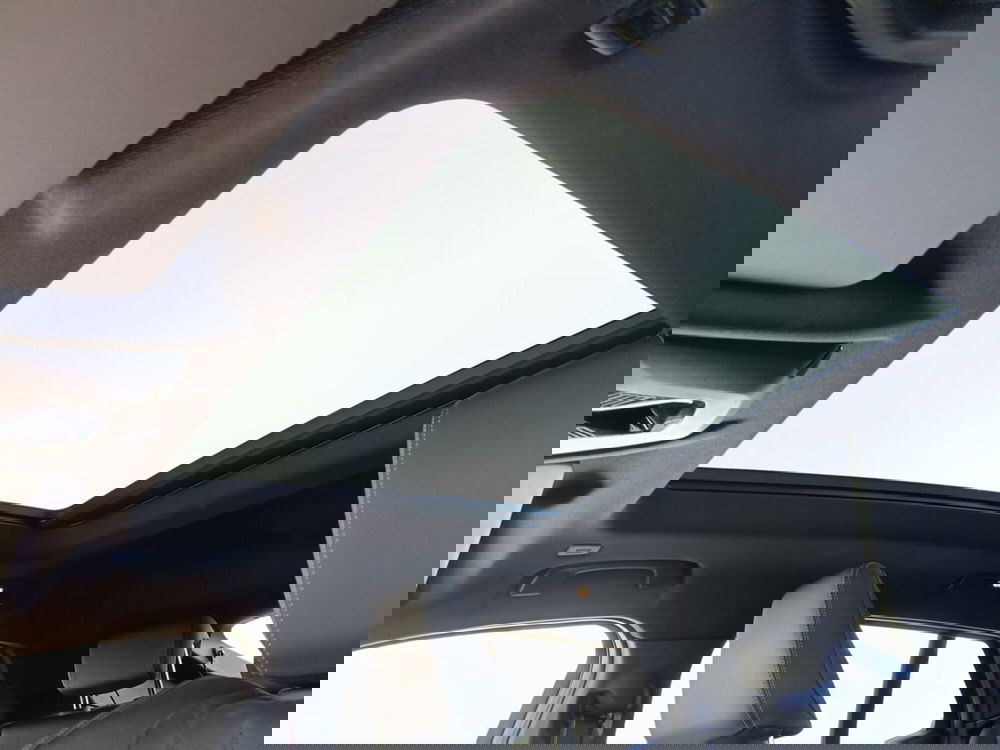 BMW iX2 usata a Ascoli Piceno (14)