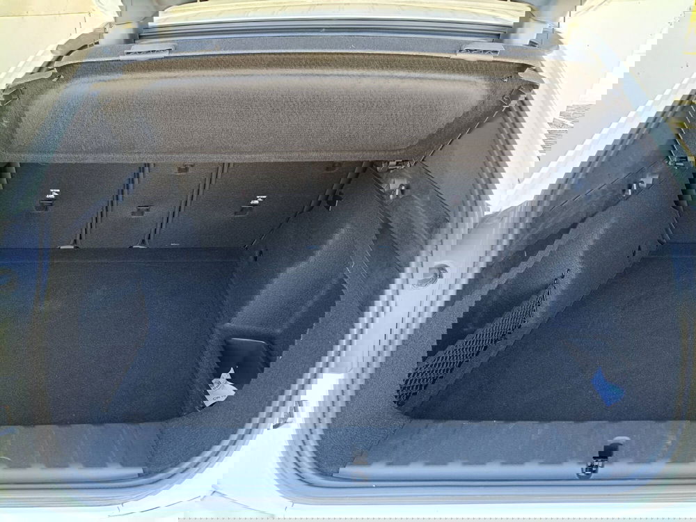 BMW iX2 usata a Ascoli Piceno (16)