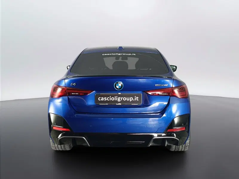 BMW i4 usata a Ascoli Piceno (5)