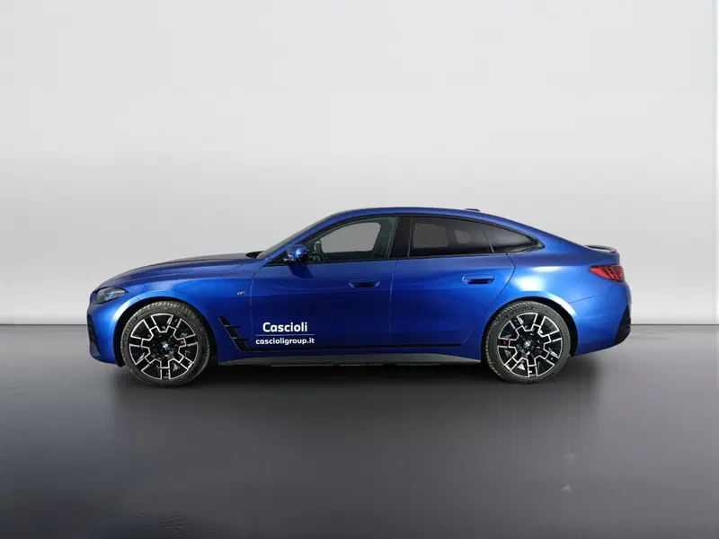 BMW i4 usata a Ascoli Piceno (6)