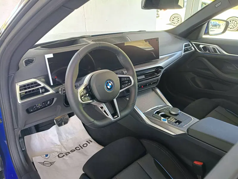BMW i4 usata a Ascoli Piceno (7)
