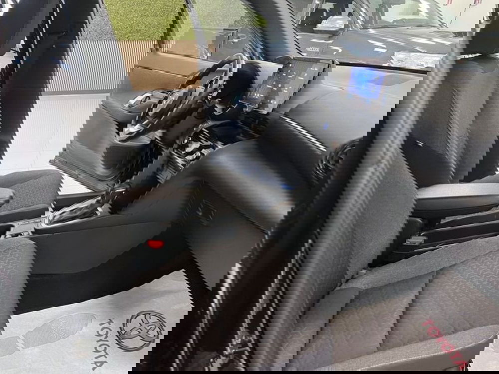 Toyota Yaris Cross usata a Prato (8)