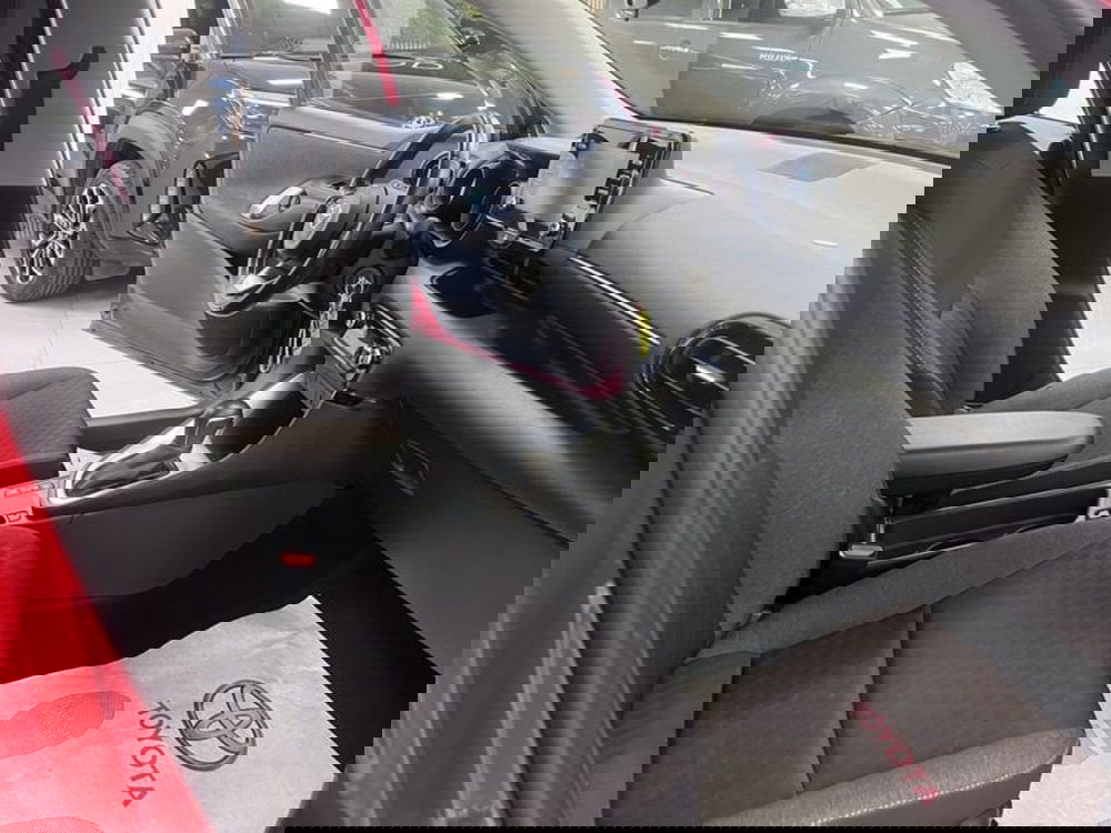 Toyota Yaris usata a Prato (8)