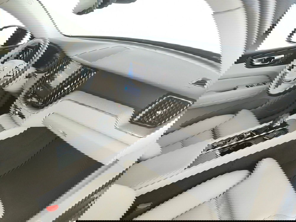 Volvo XC60 usata a Teramo (12)