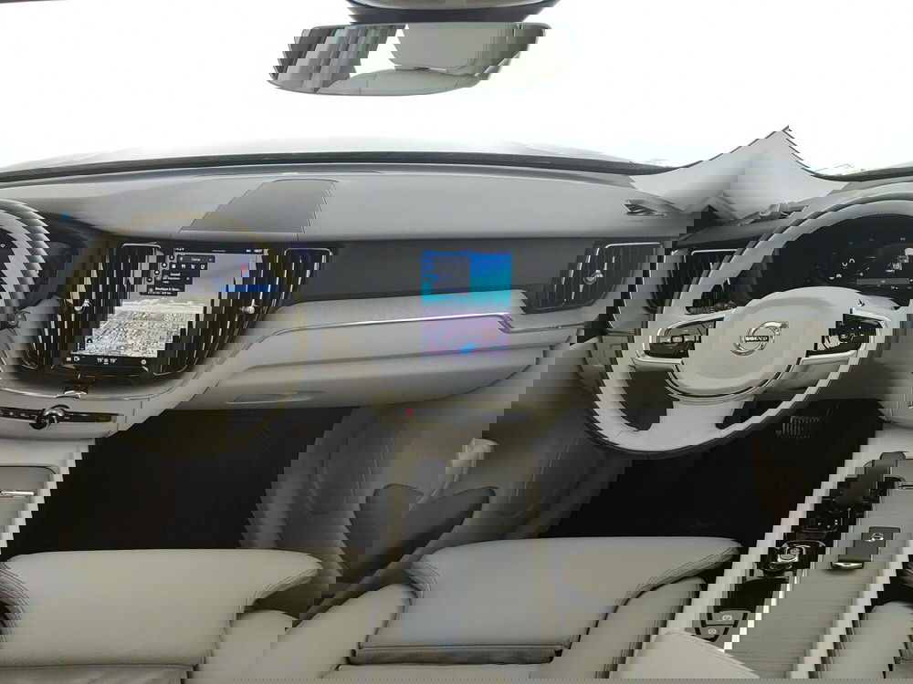 Volvo XC60 usata a Teramo (16)