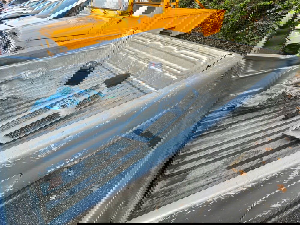 Toyota Hilux usata a Piacenza (11)