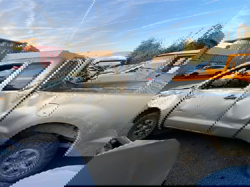 Toyota Hilux usata a Piacenza (3)