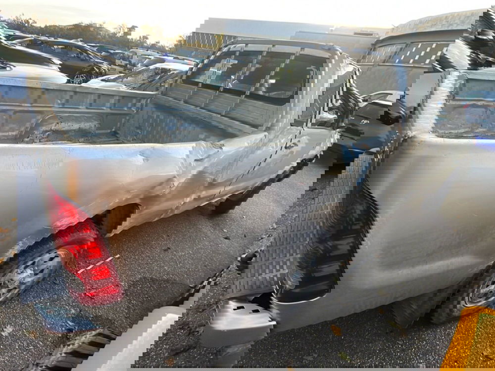 Toyota Hilux usata a Piacenza (6)